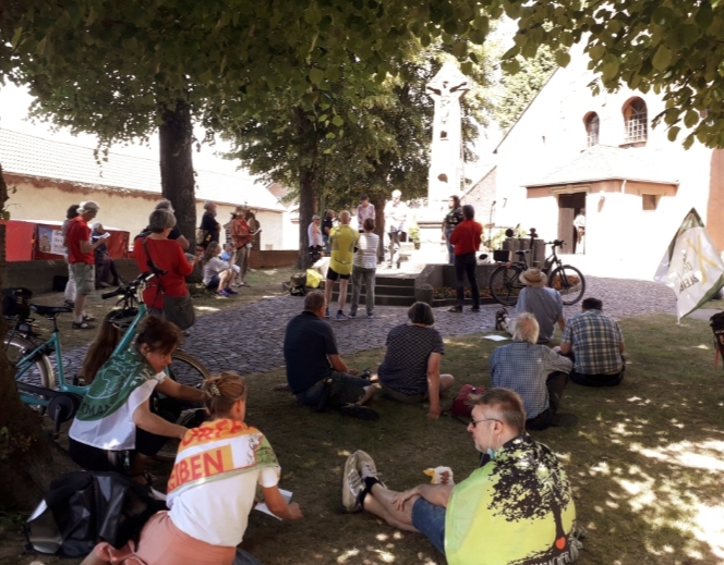 Wachszins Fahrradwallfahrt am Hambacher Forst Institut für Theologie